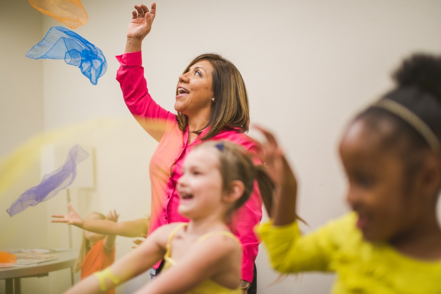 Joanna Bucaro playing with All Kids Spanish students